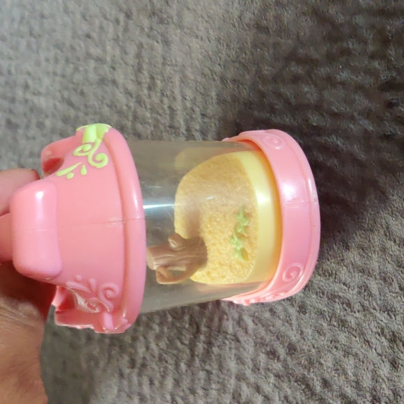 Littlest Pet Shop~#374~Lizard Iguana~Green~Brown Dot EyesHabitat - Picture 8 of 8